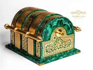 Malachite Oud Box | semi precious stones | Malachite home decor